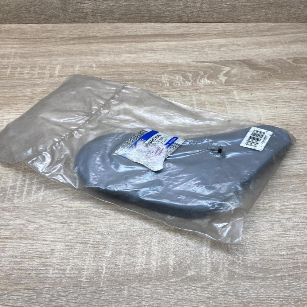 90366309   Rear seat side top trim Opel Tigra A