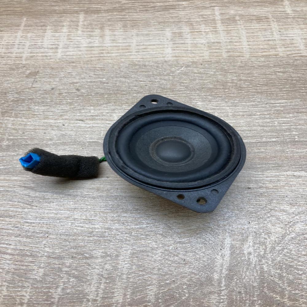 A2208202402   Front door speaker Mercedes-Benz S W220