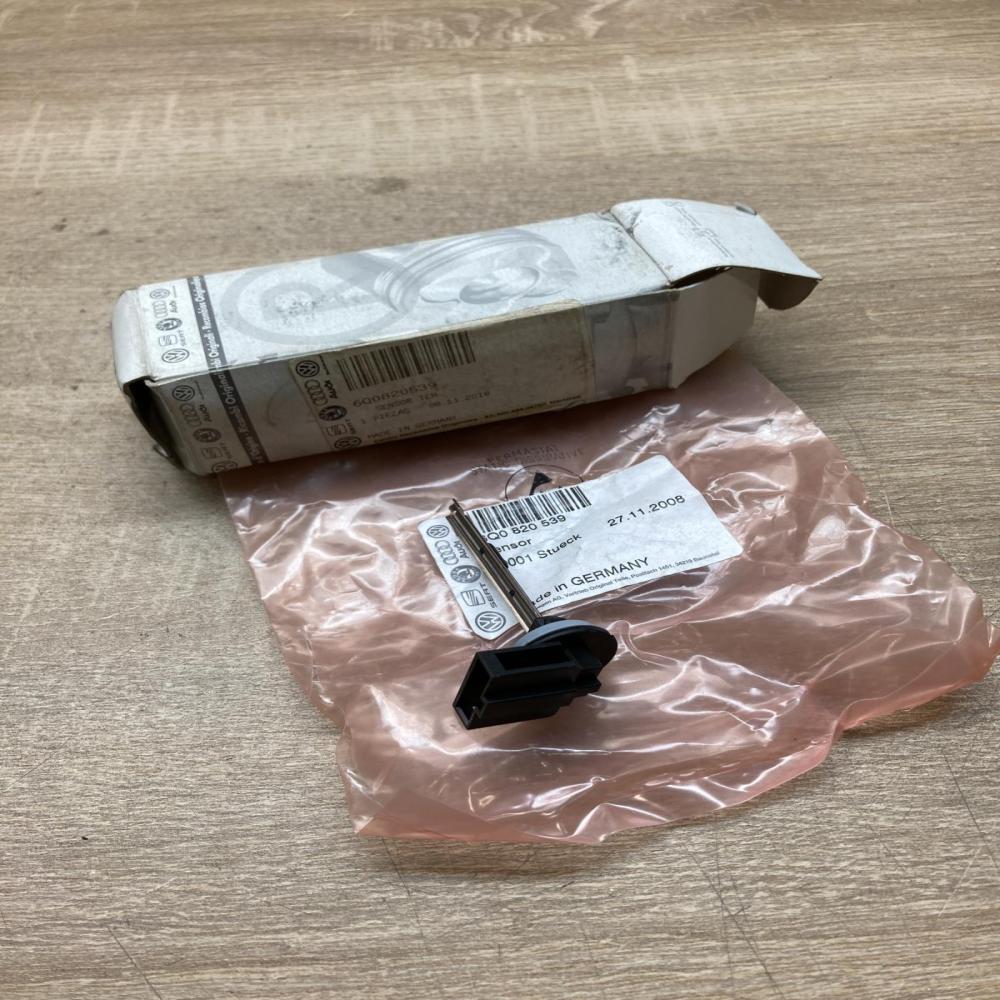 6Q0820539   Interior temperature sensor Skoda Fabia Mk3 (NJ)