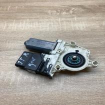1K5839402A   Rear door window regulator motor Volkswagen Jetta V
