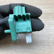 3C0909606   Airbag deployment crash/impact sensor Volkswagen PASSAT B6