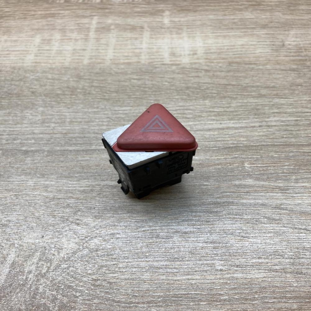 6Y0953235   Hazard light switch Skoda Fabia Mk1 (6Y)