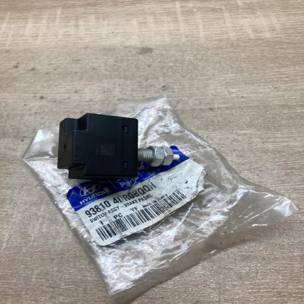 93810 4DR0BQQH 93810 4DR0B  Brake pedal sensor switch Hyundai i30