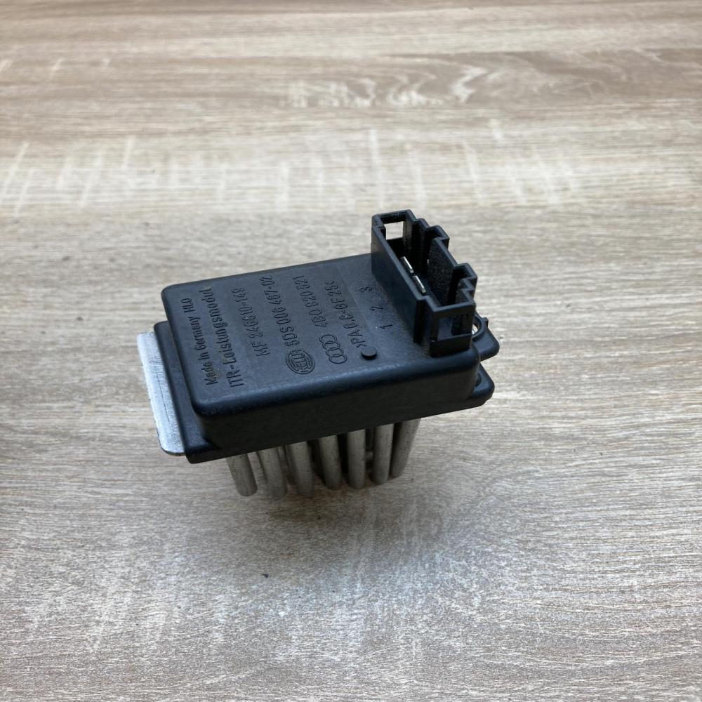 4B0820521 5DS006467  Heater blower motor/fan resistor Audi A6 S6 C5 4B