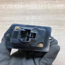 KJ180B26R   Heater blower motor/fan resistor Mazda 626