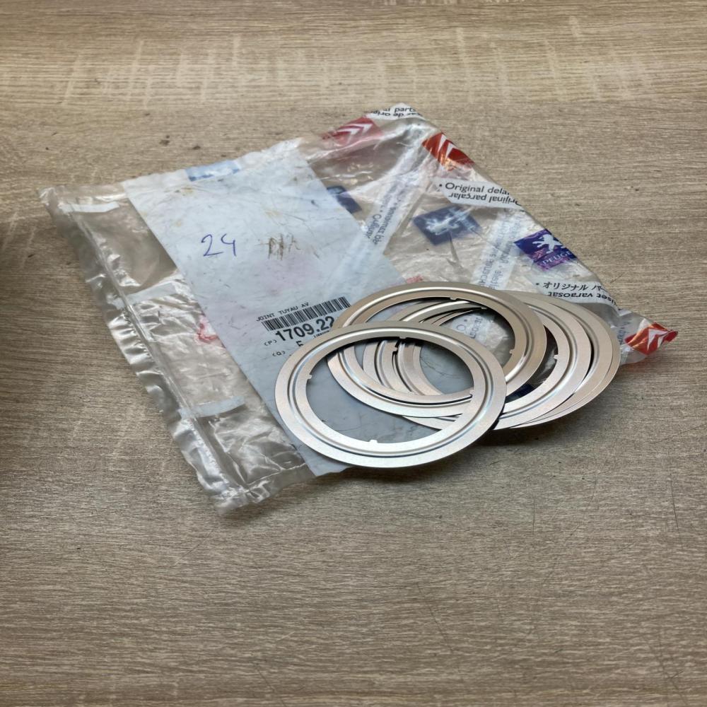 170922 1709 22  Exhaust manifold Peugeot 406