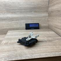 063700 8950   Air flap motor/actuator Honda CR-V