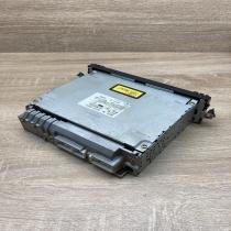 86120 52030   Radio/CD/DVD/GPS head unit Toyota Yaris Verso