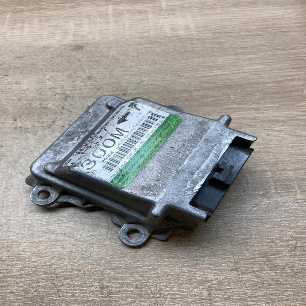 04602430AF   Airbag control unit/module Chrysler 300M