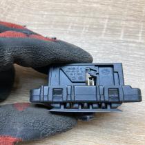 6814609 586509  Other control units/modules BMW i3