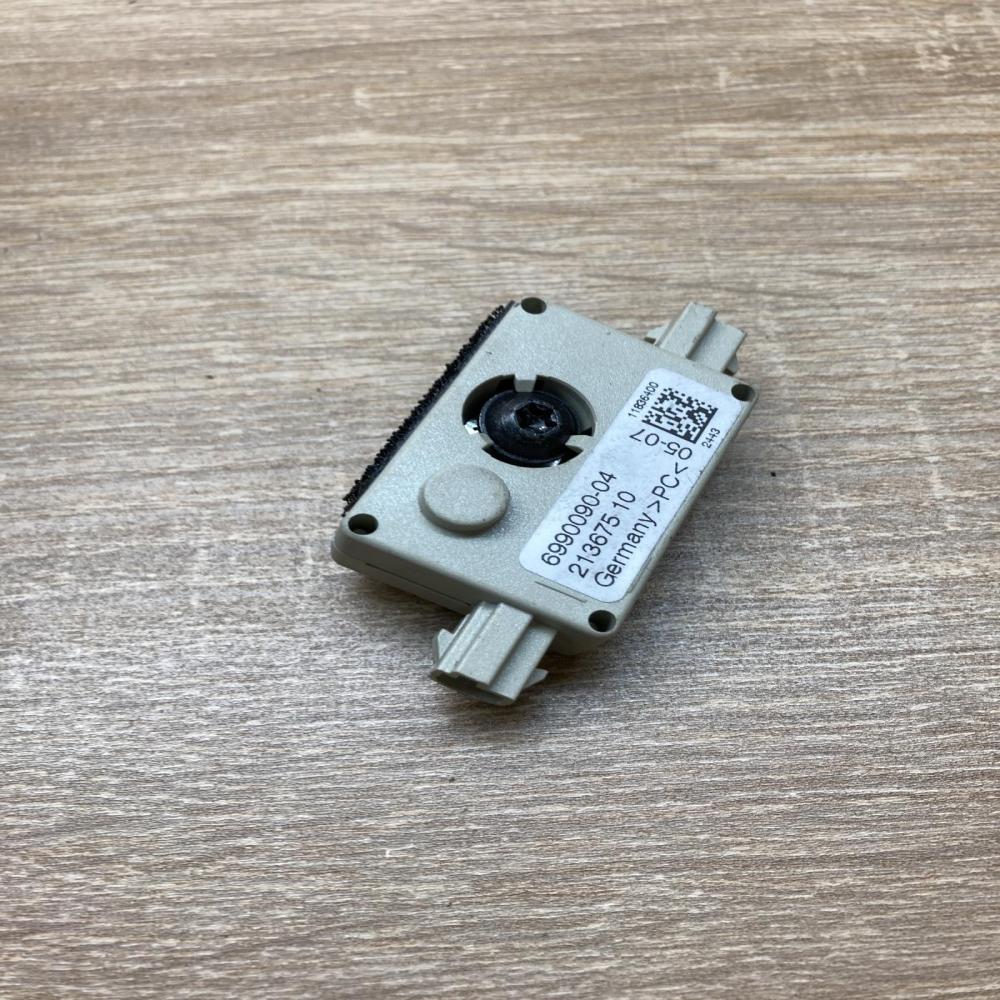 6990090 213675  Aerial antenna amplifier BMW 3 E90 E91