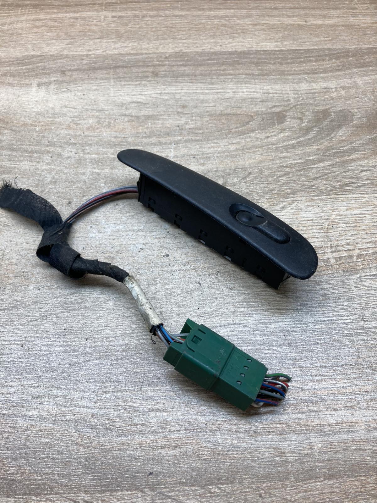 90433373 03155310  Electric window control switch Opel Vectra B