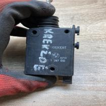 1387610   Central locking motor BMW 3 E36