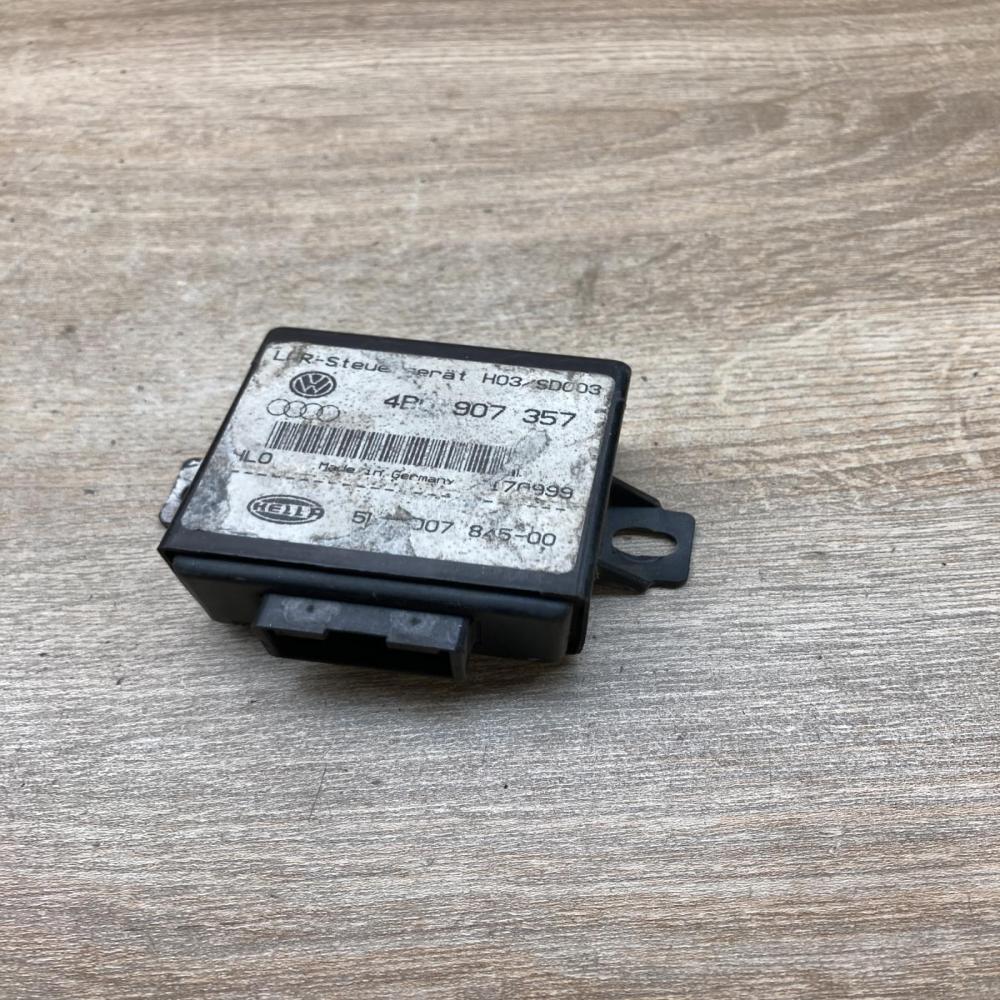 4B0907357   Light module LCM Audi A6 S6 C5 4B