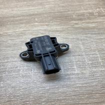 8P0955557 965  Airbag deployment crash/impact sensor Audi A4 S4 B7 8E 8H