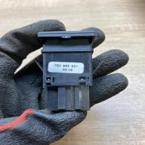 7E0959621   Windscreen/window heater switch Volkswagen Transporter - Caravelle T