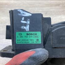 8N2721503A 0280752234  Accelerator throttle pedal Audi TT Mk1