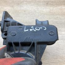 APM30 009   Accelerator throttle pedal Mitsubishi L200