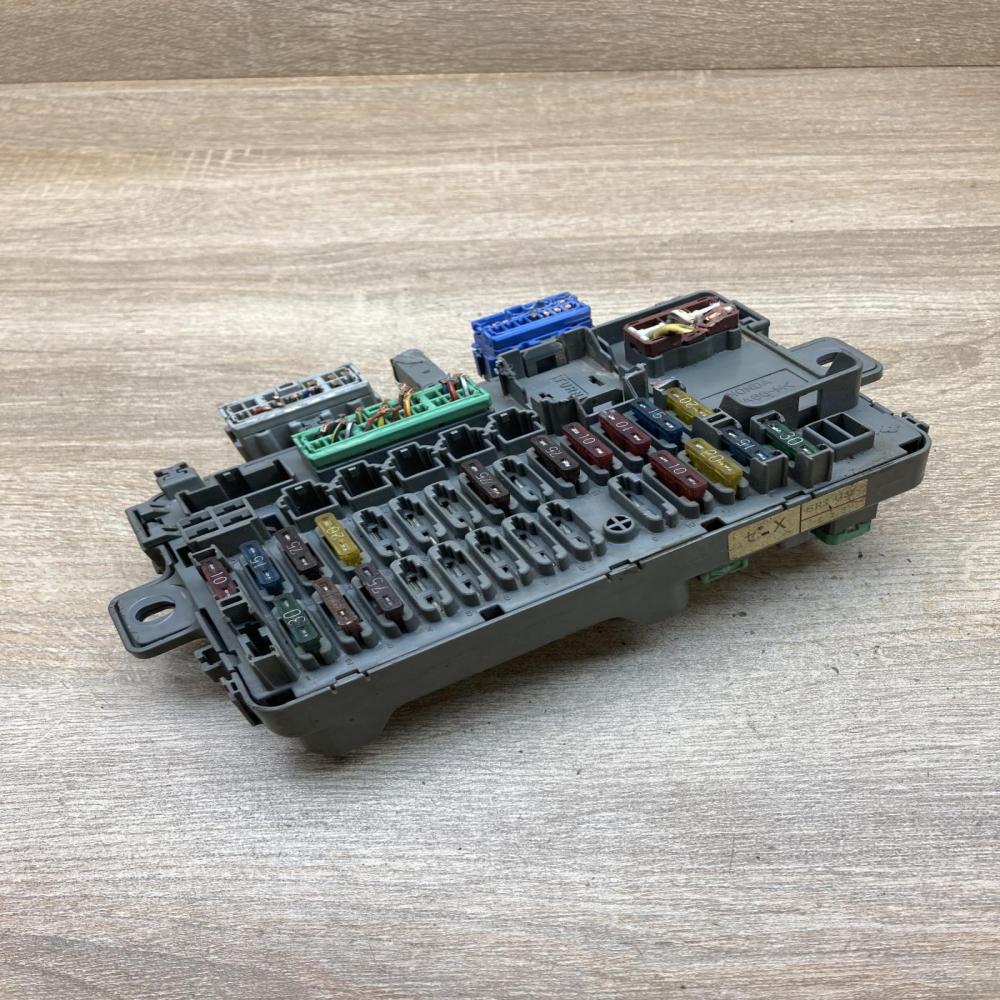 SR3 G32   Fuse module Honda Civic