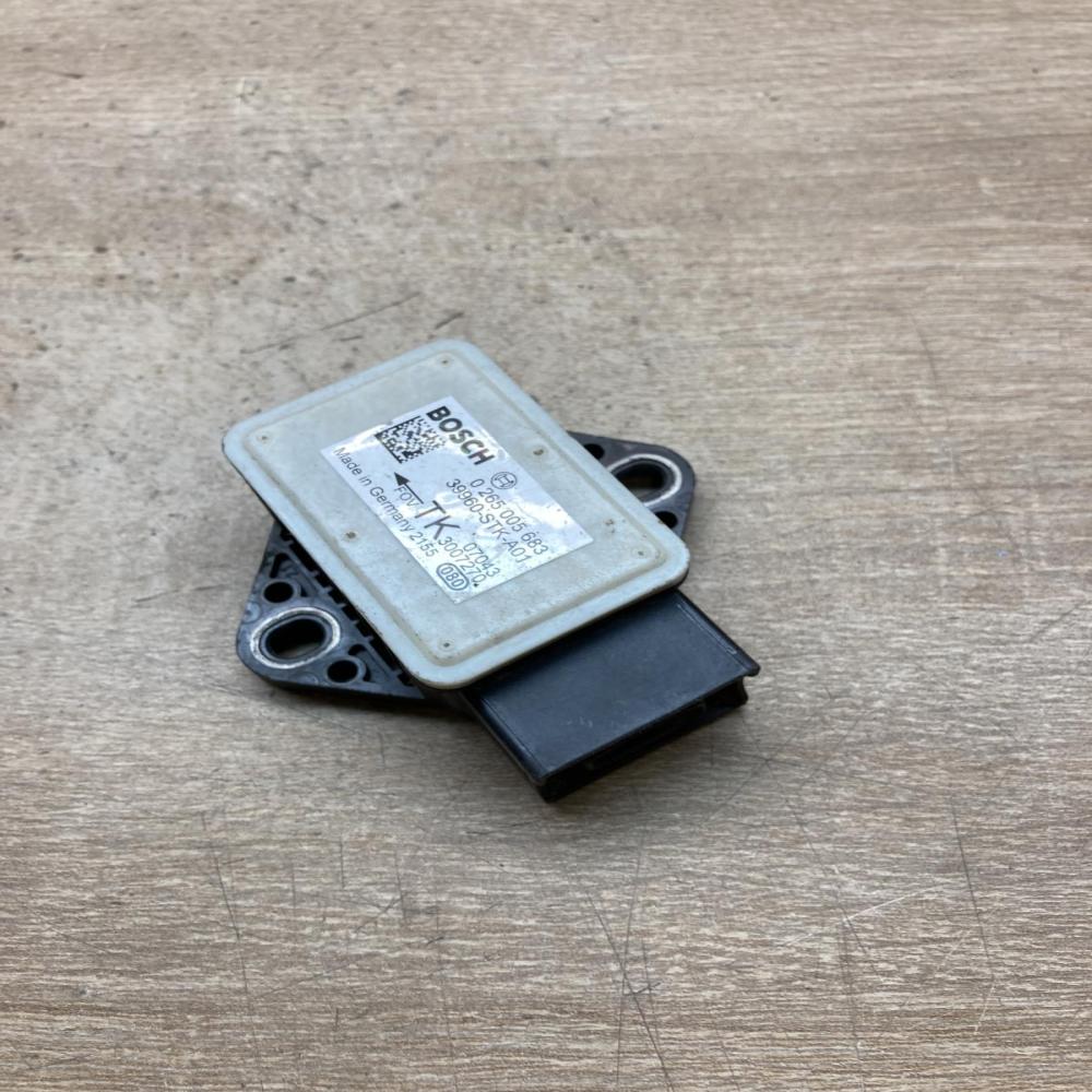 39960 STK A01 0265005683  ESP acceleration yaw rate sensor Honda CR-V