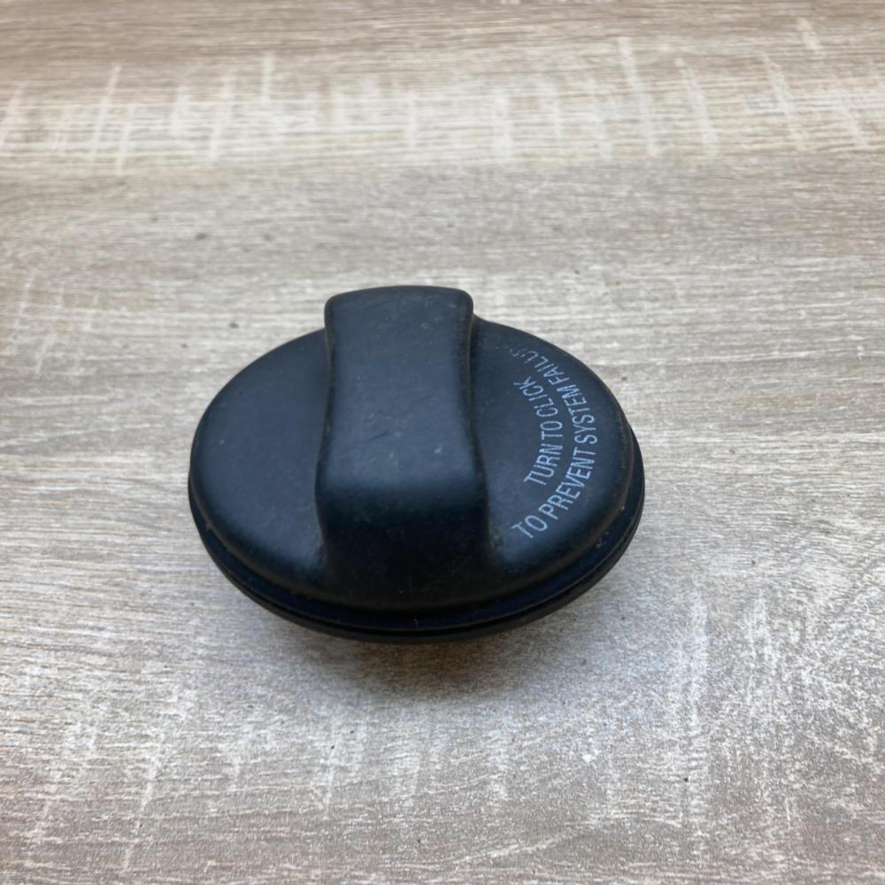9470016   Fuel tank cap Opel Signum