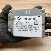 1J0909607 5WK4199  Airbag control unit/module Volkswagen PASSAT B5