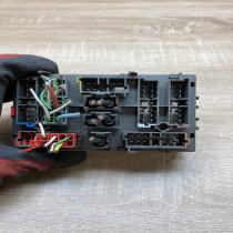 9566610180   Fuse module Citroen Xantia