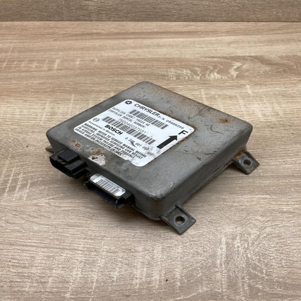 04686256 0285001093  Airbag control unit/module Chrysler Voyager