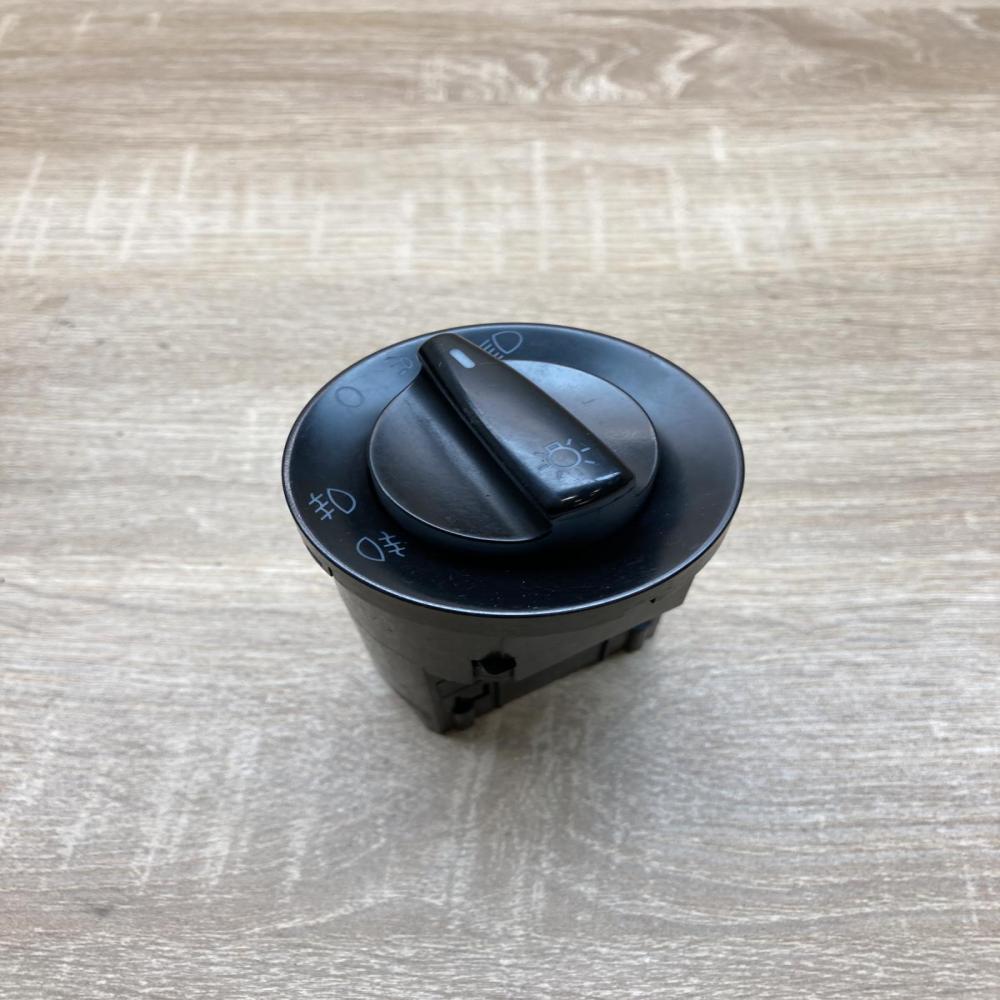 109928 6900F12  Light switch Volkswagen PASSAT B5