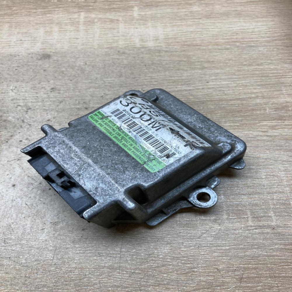 04602430AD 0285001367  Airbag control unit/module Chrysler 300M