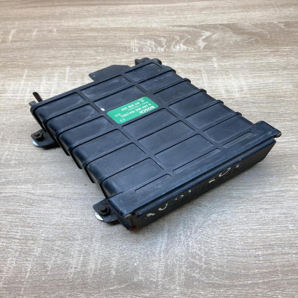 811906264 0280800104  Engine control unit/module ECU Volkswagen Golf II
