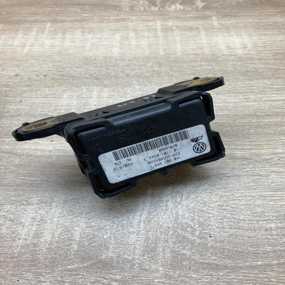 1K0907655C 101701 03223  ESP acceleration yaw rate sensor Audi A3 S3 8L