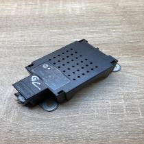 5M0035570B 7617310031  Aerial antenna amplifier Volkswagen Golf VI