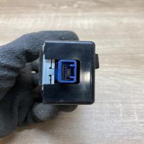89740 12040 61B312 000  Door central lock control unit/module Toyota Auris 150