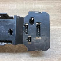 3B9945257   Tail light bulb cover holder Volkswagen PASSAT B5