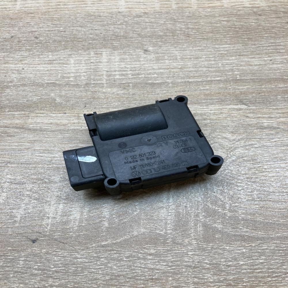 4E0820511 0132801323  Air flap motor/actuator Audi A8 S8 D3 4E
