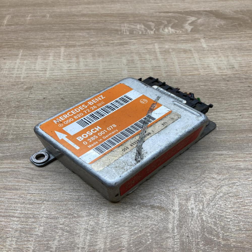 0008207226 0285001078  Airbag control unit/module Mercedes-Benz E W124