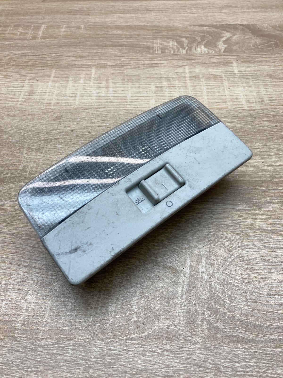 6Y0947105   Front seat light Seat Ibiza III (6L)