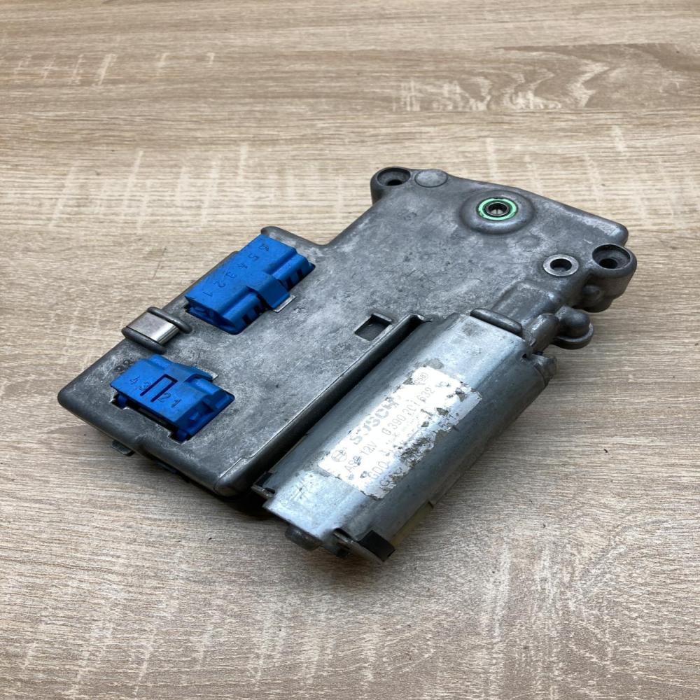 0390201632   Sunroof motor/actuator Audi A4 S4 B5 8D
