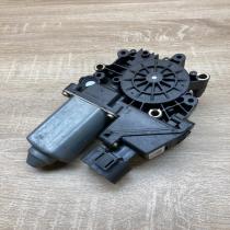 8D0959801E 114188 113 05071912 Front door window regulator motor Audi A4 S4 B5 8