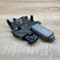 113846 100 05071900  Front door window regulator motor Audi A4 S4 B5 8D