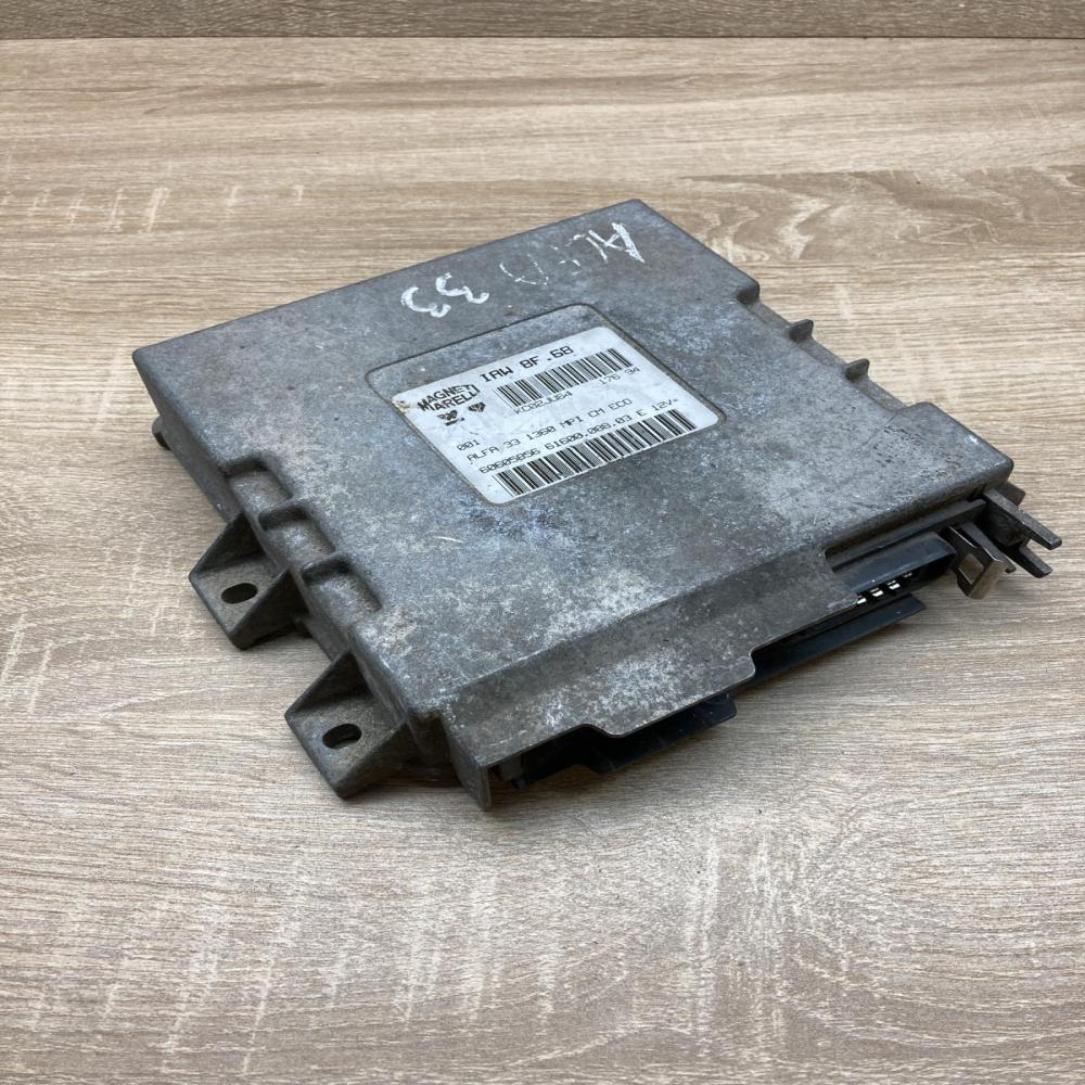 60605856 6160008803E  Engine control unit/module ECU Alfa Romeo 33