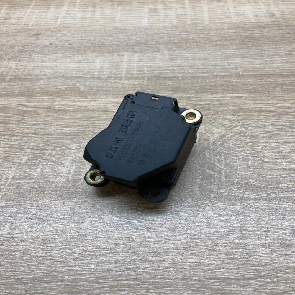 75622D   Air flap motor/actuator Volvo S60