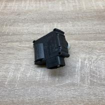 4F0820511B 0132801369  Air flap motor/actuator Audi A6 S6 C6 4F