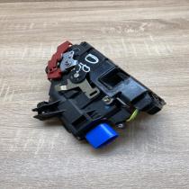 3D2837016   Front door lock Volkswagen Touran I