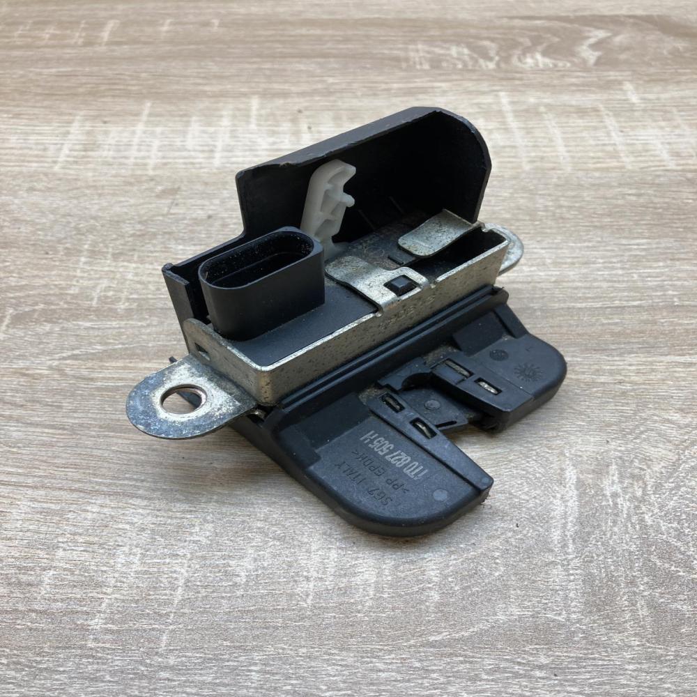 1T0827505H   Tailgate/trunk/boot lock/catch/latch Volkswagen Touran I