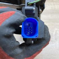 7L0839015   Rear door lock Volkswagen Golf V