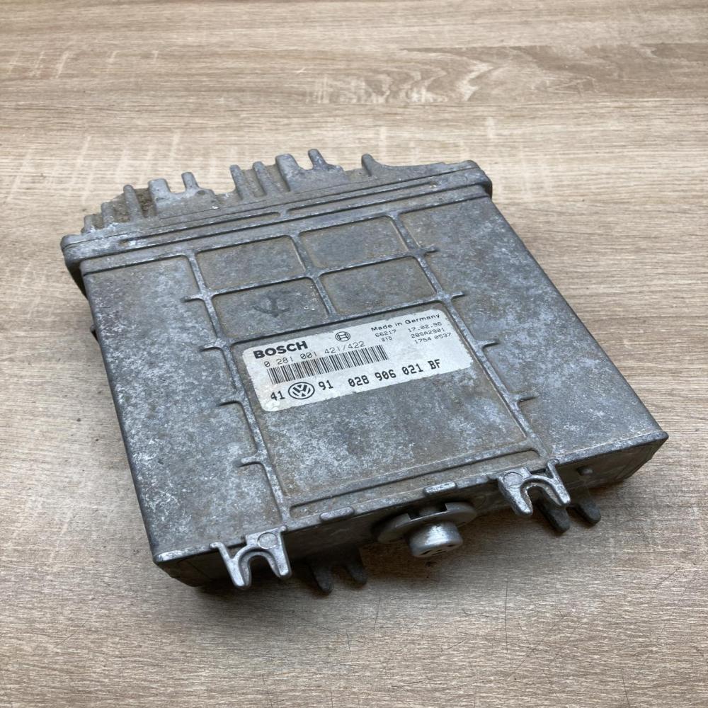 028906021BF 0281001421  Engine control unit/module ECU Volkswagen Golf III