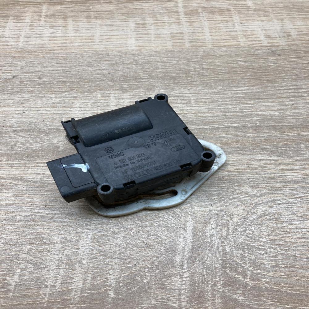 4E0820511 0132801323  Air flap motor/actuator Audi A8 S8 D3 4E