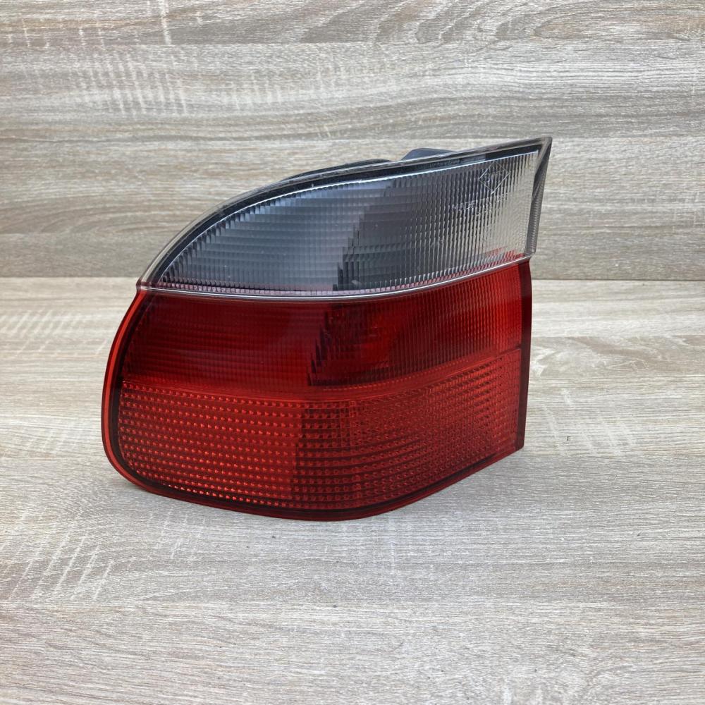 2496321 2496339  Rear/tail lights BMW 5 E39